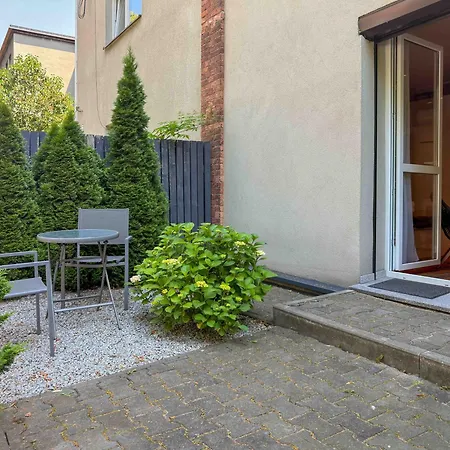 Lägenhet Urabn With Garden No 2a - Air Condition - Free Parking *