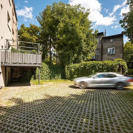 Urabn With Garden No 2a - Air Condition - Free Parking Lägenhet Chorzów