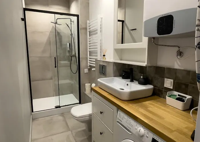 Urabn With Garden No 2a Katowice Free Private Parking, Self Check-in Апартаменты